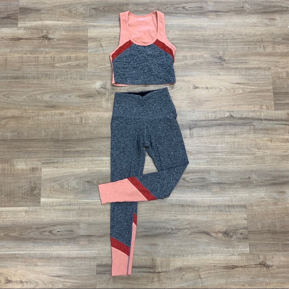 Beyond Yoga Legging and Top Set size Small